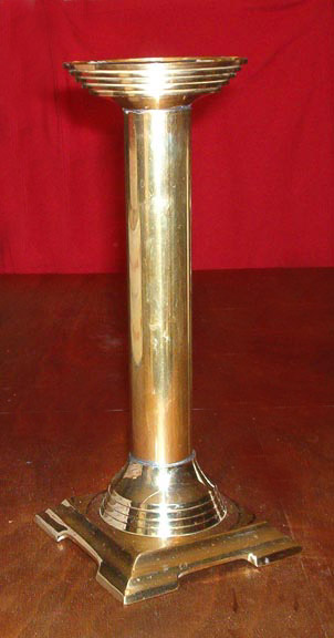 UTILITY SILK PEDESTAL