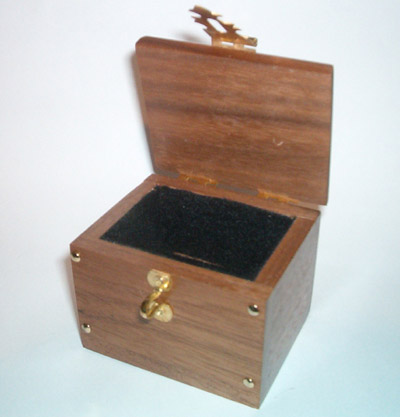 Lippincott Walnut