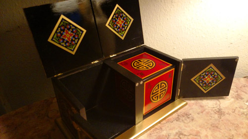 Oriental Peek Die Box